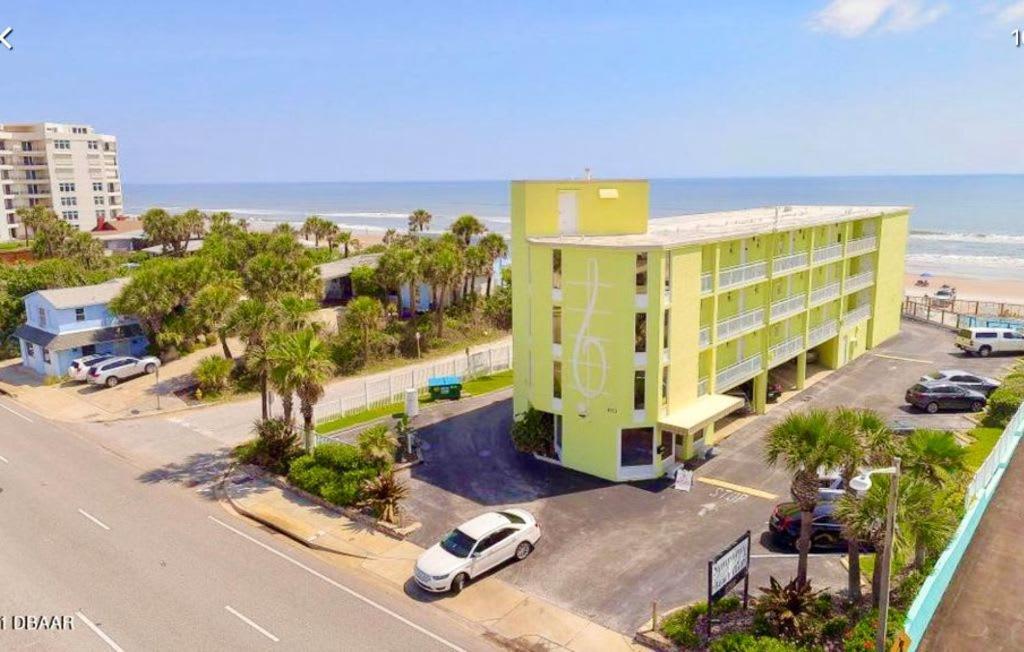 Coastal Cozy - Ocean View At Symphony Beach Club 오먼드 비치 외부 사진